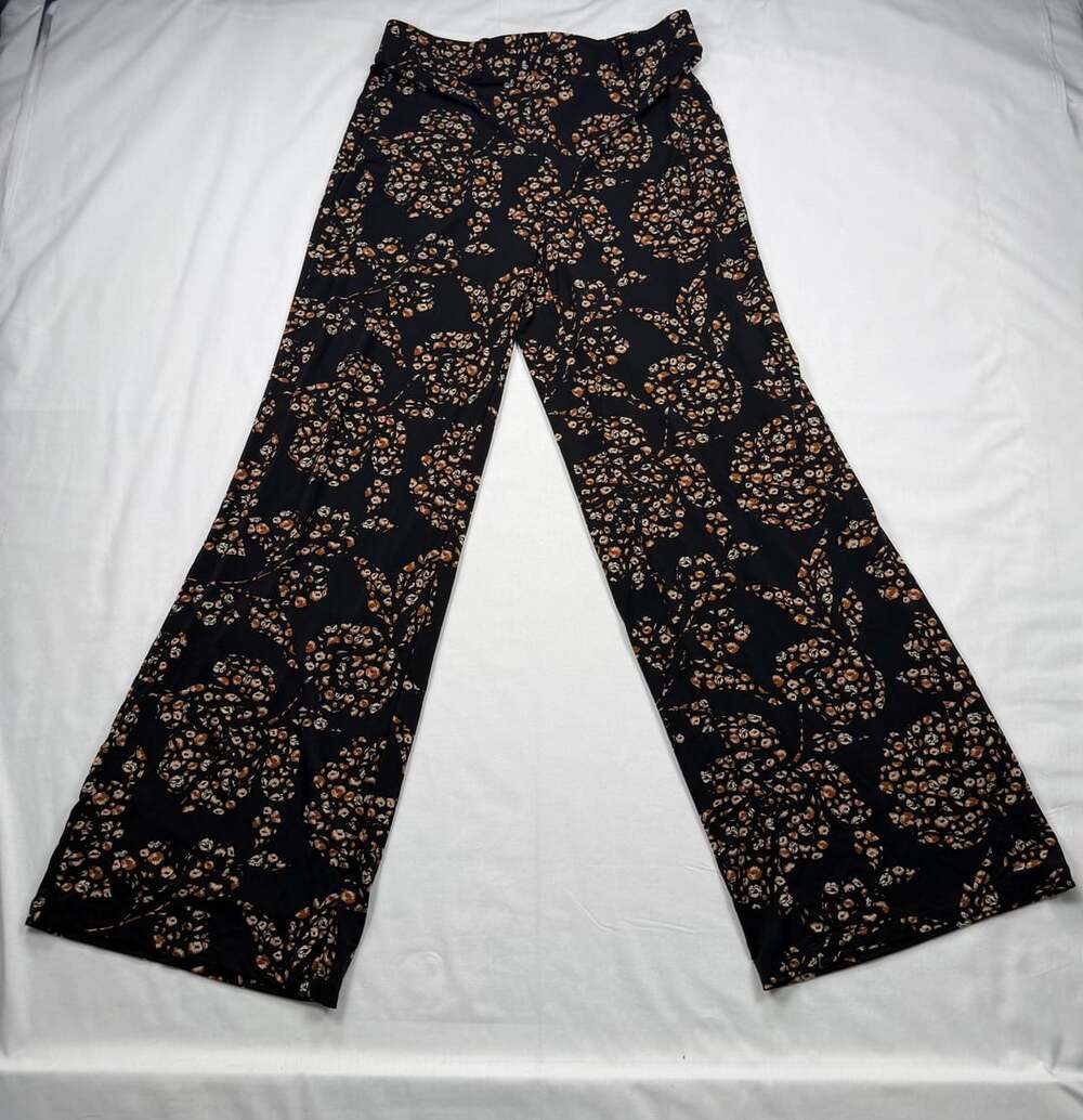 White House Black Market The Wide Leg Size XS Floral Pants